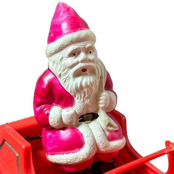 Vintage Early Celluloid 1940s 1950s Santa Claus and Red Sleigh - Picture 2 of 6